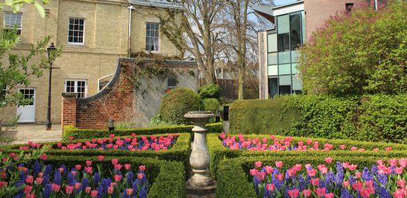 Fitzwilliam College.png